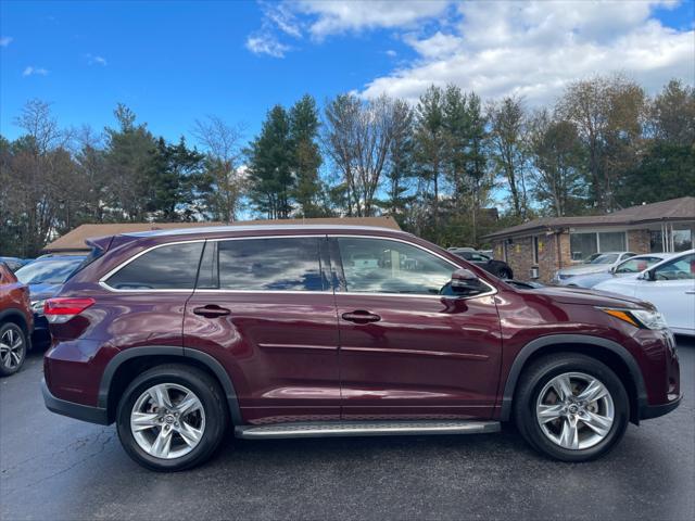 used 2019 Toyota Highlander car, priced at $28,580