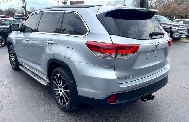 used 2018 Toyota Highlander car, priced at $26,980