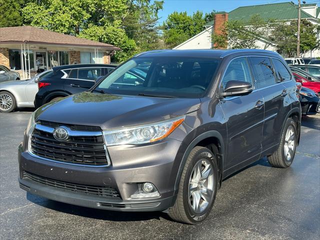 used 2014 Toyota Highlander car, priced at $21,470