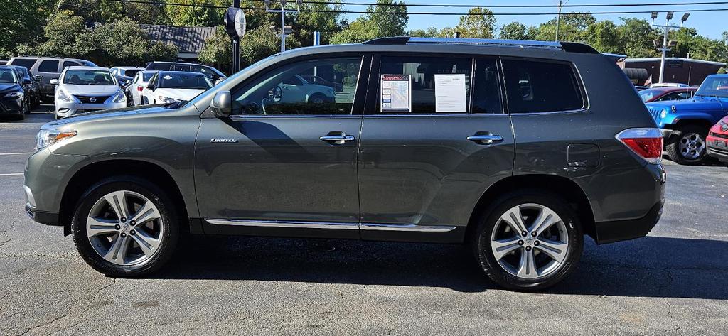 used 2012 Toyota Highlander car, priced at $17,980