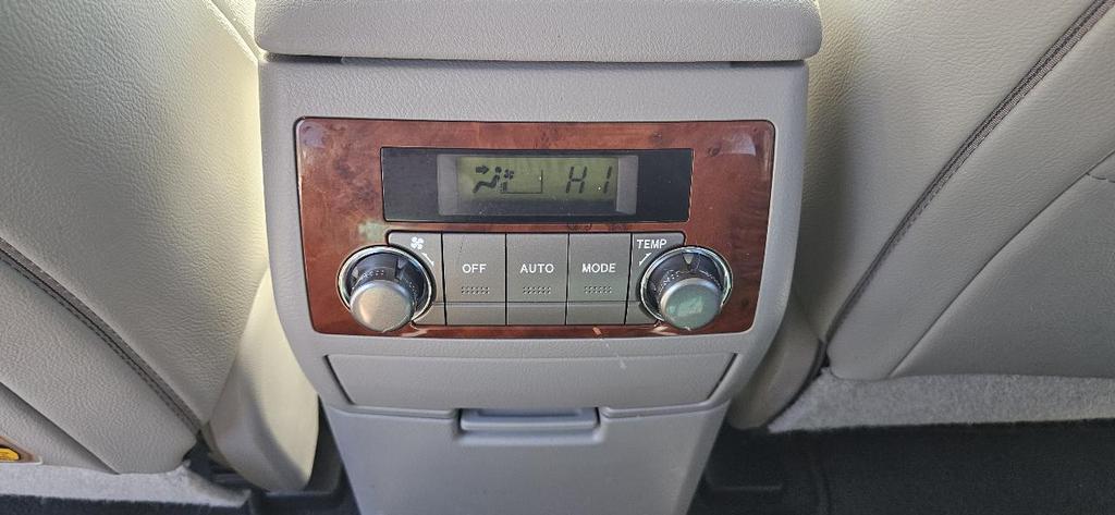 used 2012 Toyota Highlander car, priced at $17,980