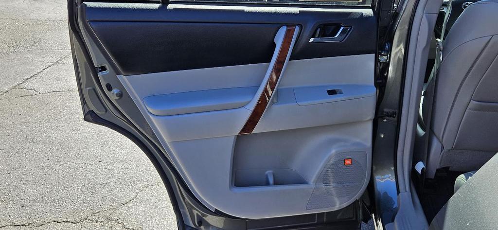 used 2012 Toyota Highlander car, priced at $17,980