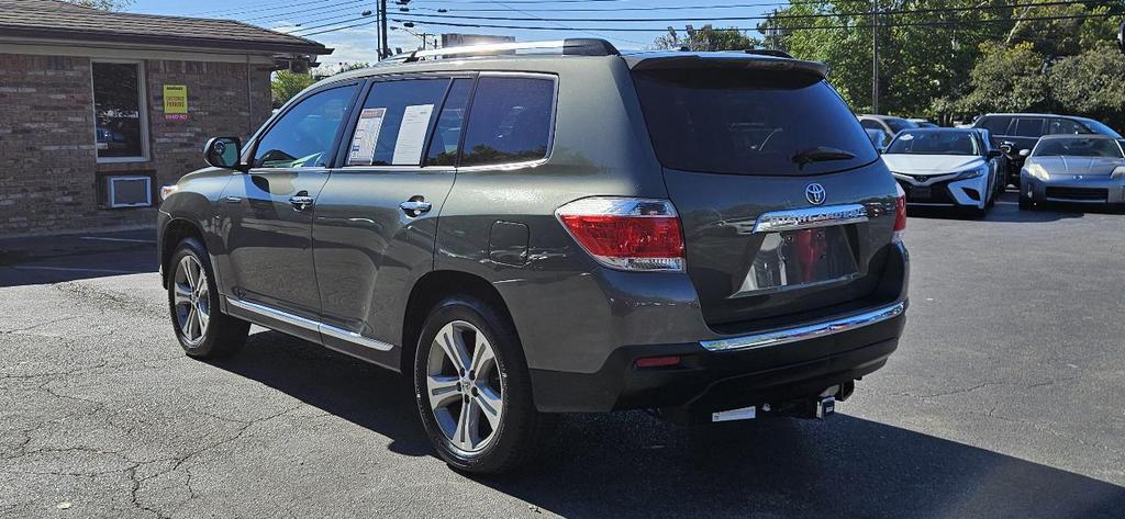 used 2012 Toyota Highlander car, priced at $17,980