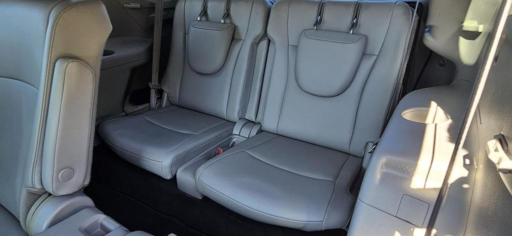 used 2012 Toyota Highlander car, priced at $17,980