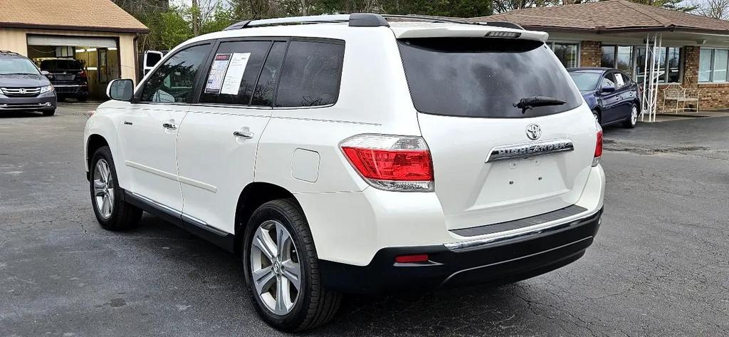 used 2012 Toyota Highlander car, priced at $13,470