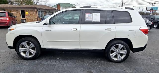 used 2012 Toyota Highlander car, priced at $12,980