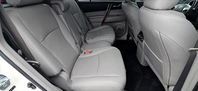 used 2012 Toyota Highlander car, priced at $12,980