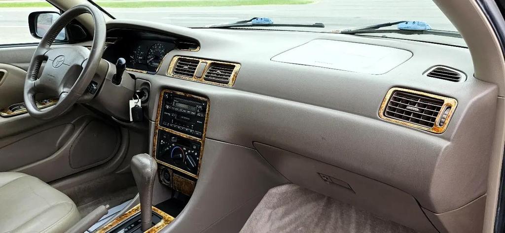 used 1998 Toyota Camry car, priced at $2,950