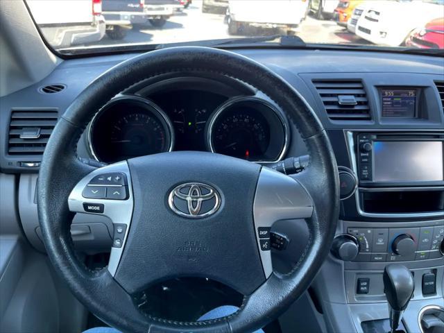 used 2013 Toyota Highlander car, priced at $16,995