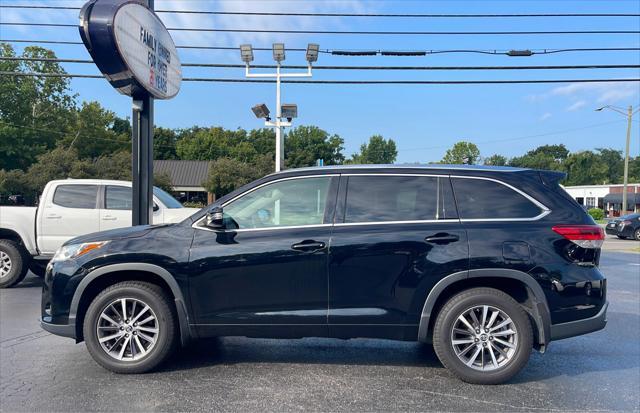 used 2017 Toyota Highlander car, priced at $28,750