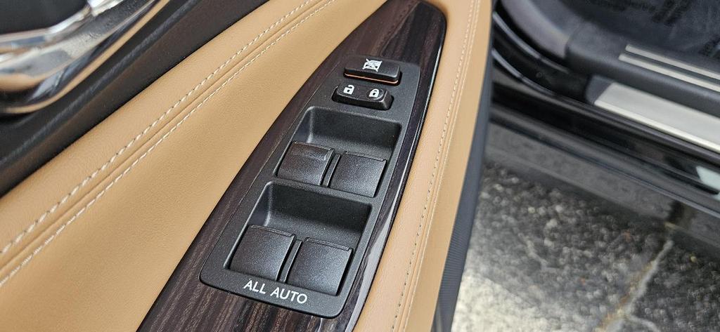 used 2015 Lexus LS 460 car, priced at $33,580