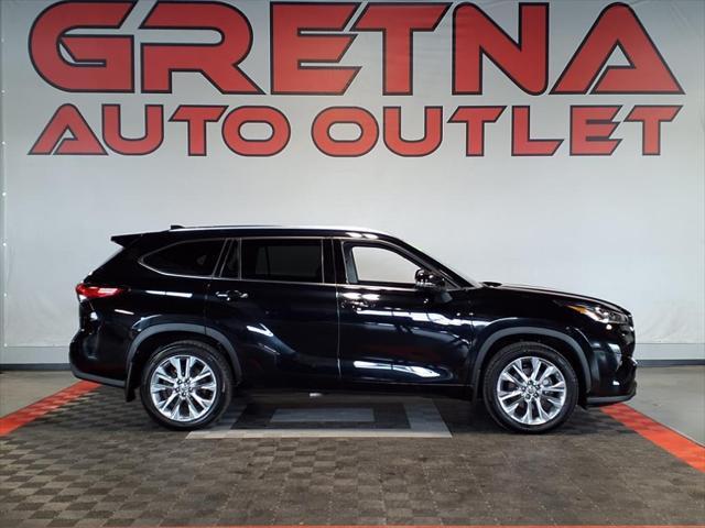 used 2020 Toyota Highlander car, priced at $28,988