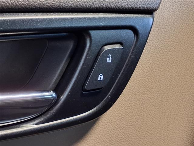 used 2019 GMC Yukon XL car, priced at $24,988