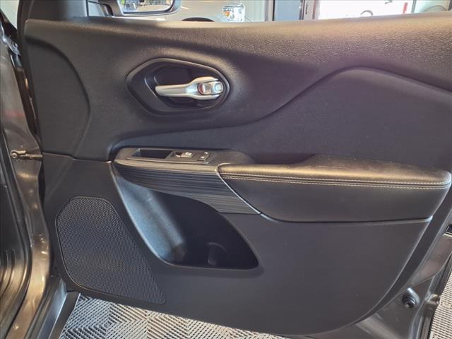 used 2016 Jeep Cherokee car, priced at $15,488
