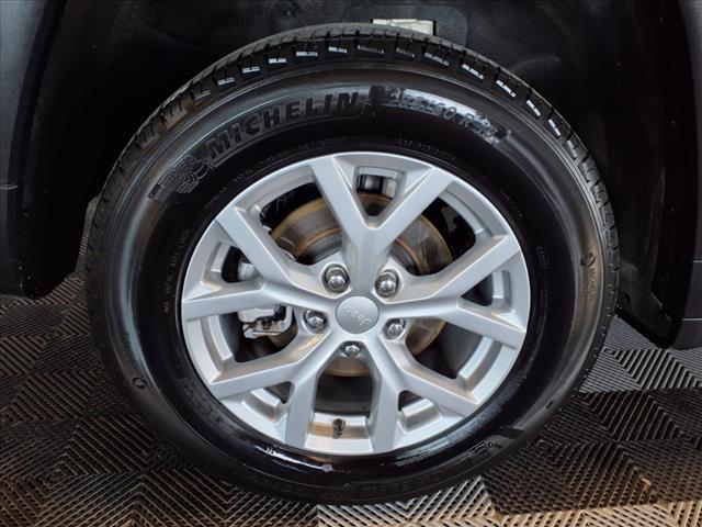 used 2023 Jeep Grand Cherokee car, priced at $29,488