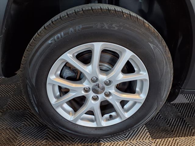 used 2015 Jeep Cherokee car, priced at $11,988