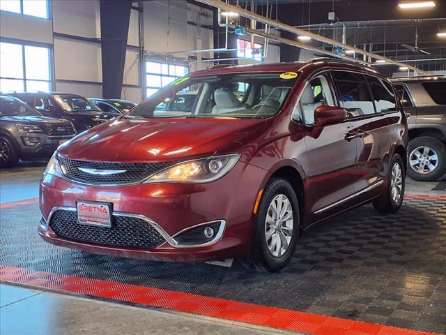 used 2017 Chrysler Pacifica car, priced at $13,988