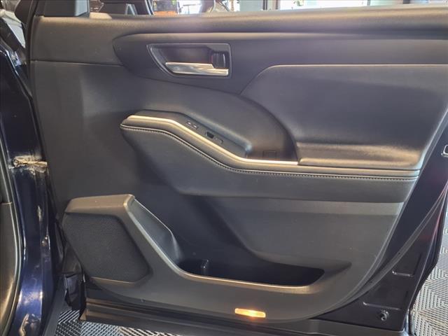 used 2020 Toyota Highlander car, priced at $27,988