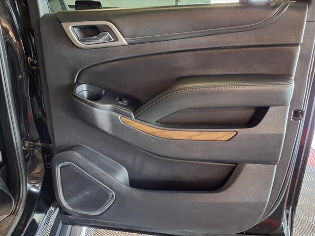 used 2020 GMC Yukon XL car, priced at $35,988
