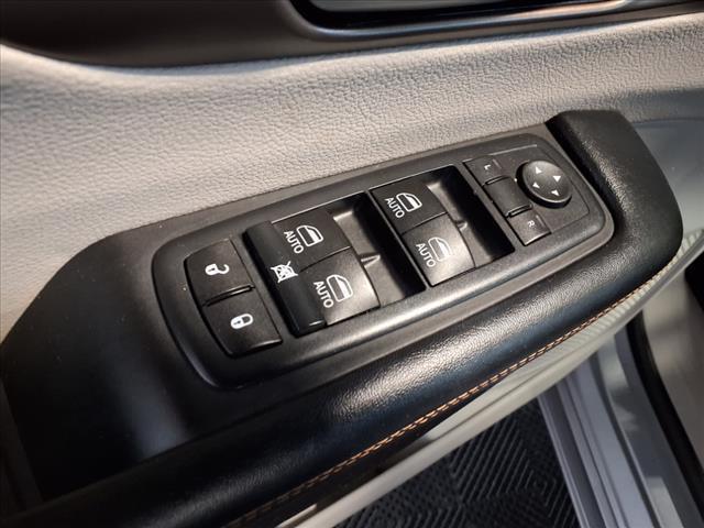 used 2017 Chrysler Pacifica car