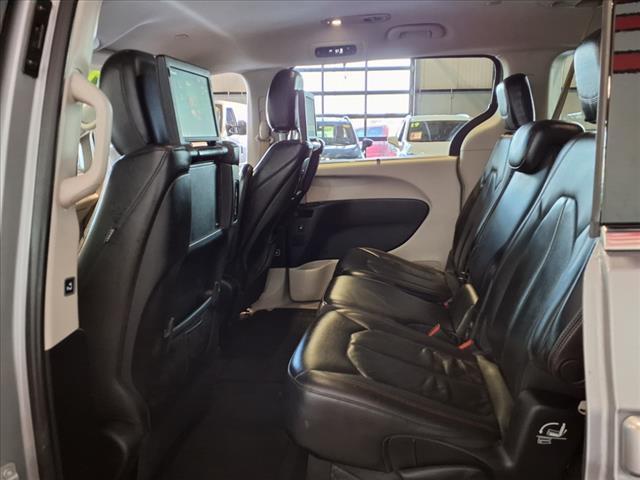 used 2017 Chrysler Pacifica car