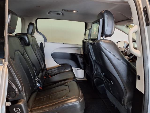 used 2017 Chrysler Pacifica car