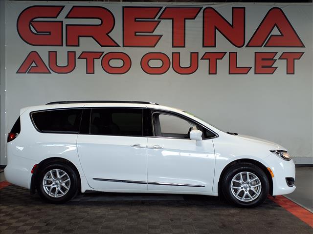 used 2020 Chrysler Pacifica car, priced at $14,988