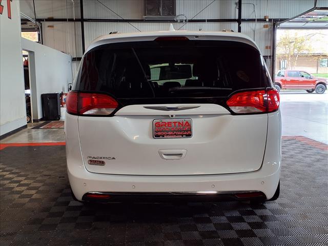 used 2020 Chrysler Pacifica car, priced at $14,988