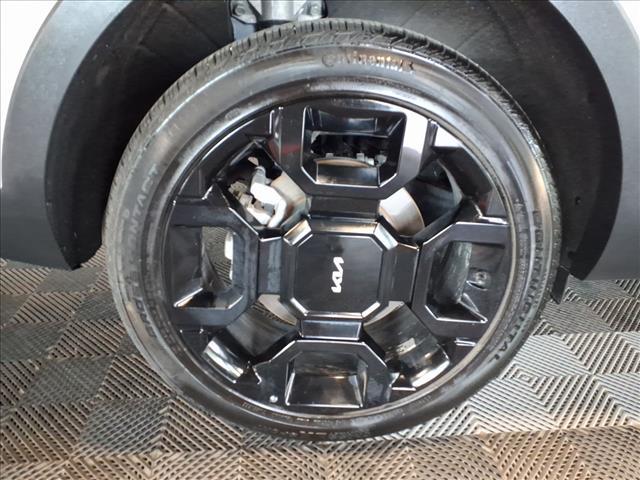 used 2024 Kia Sorento car, priced at $34,988