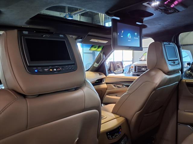 used 2018 Cadillac Escalade ESV car, priced at $34,988