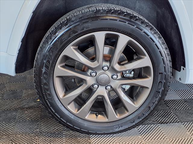 used 2017 Jeep Grand Cherokee car, priced at $14,488