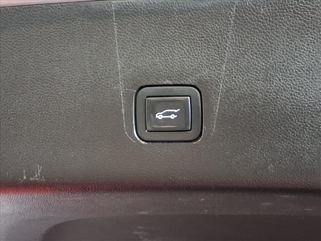 used 2018 Chevrolet Traverse car, priced at $20,988