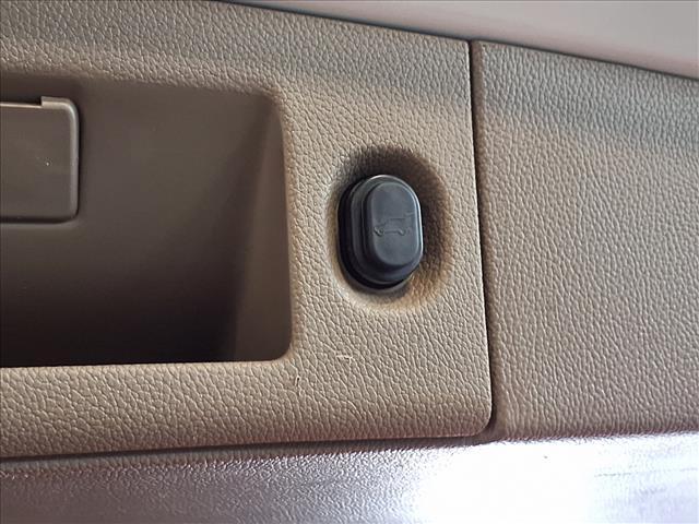 used 2016 Chevrolet Suburban car, priced at $15,988