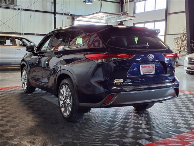 used 2020 Toyota Highlander car, priced at $29,988