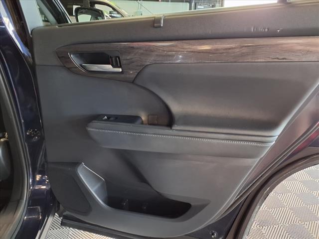 used 2020 Toyota Highlander car, priced at $29,988