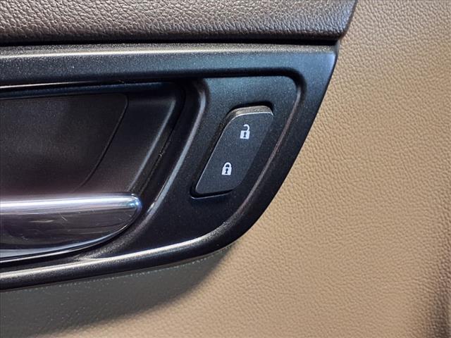 used 2016 GMC Yukon XL car, priced at $18,988