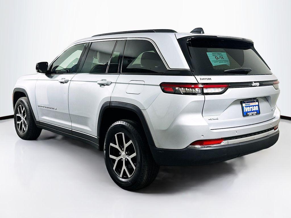 used 2024 Jeep Grand Cherokee car, priced at $39,595