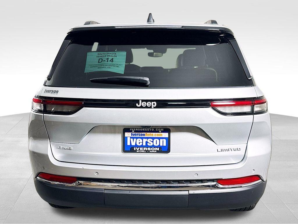 used 2024 Jeep Grand Cherokee car, priced at $38,795