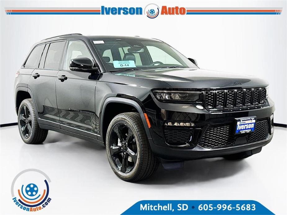 new 2025 Jeep Grand Cherokee car, priced at $47,495