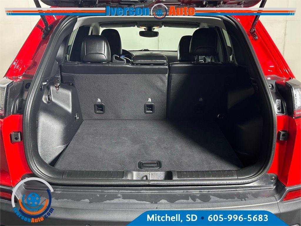 used 2019 Jeep Cherokee car, priced at $22,395