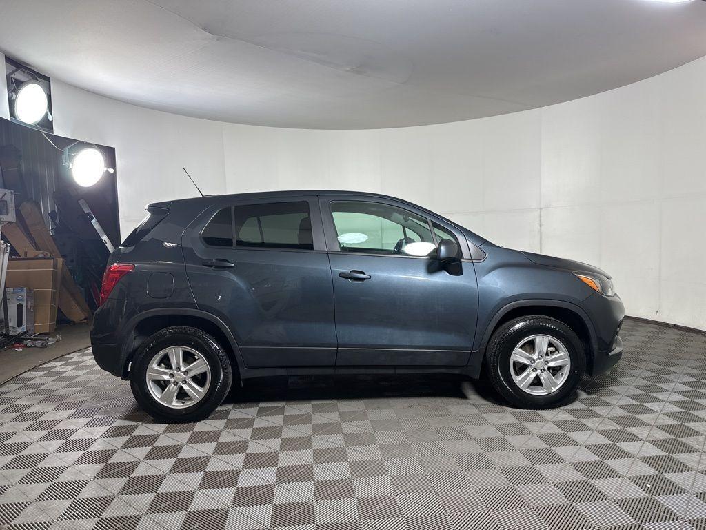 used 2022 Chevrolet Trax car, priced at $15,195