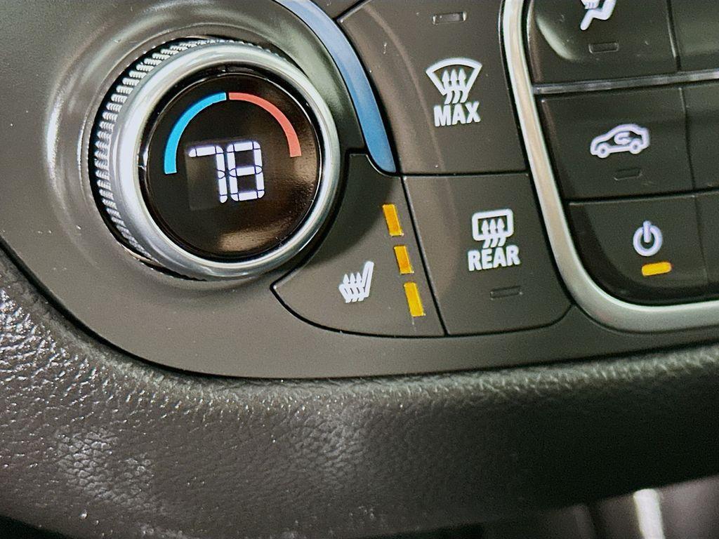 used 2024 Chevrolet Equinox car, priced at $26,995