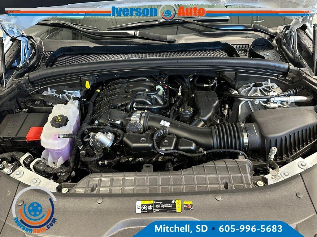 new 2025 Jeep Grand Cherokee L car, priced at $43,053