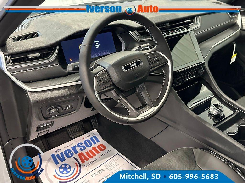 new 2025 Jeep Grand Cherokee L car, priced at $43,053