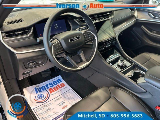 new 2025 Jeep Grand Cherokee car, priced at $43,955