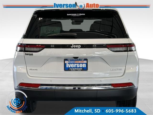 new 2025 Jeep Grand Cherokee car, priced at $43,955