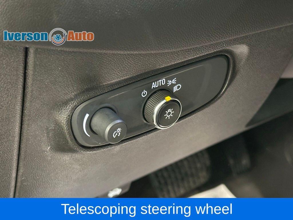 used 2022 Chevrolet Equinox car, priced at $22,595