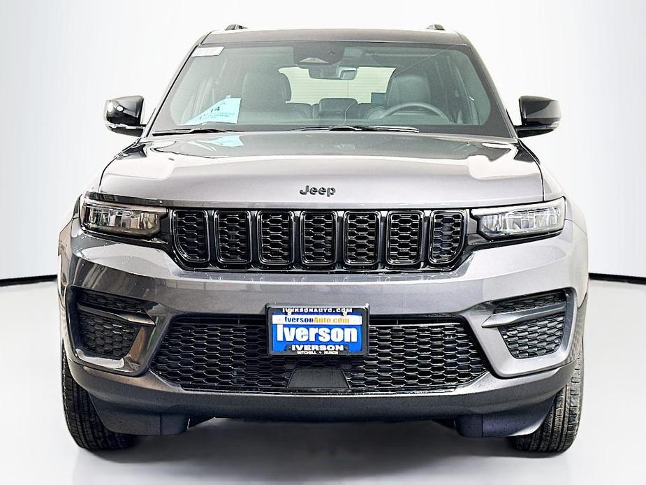 new 2025 Jeep Grand Cherokee car, priced at $43,883