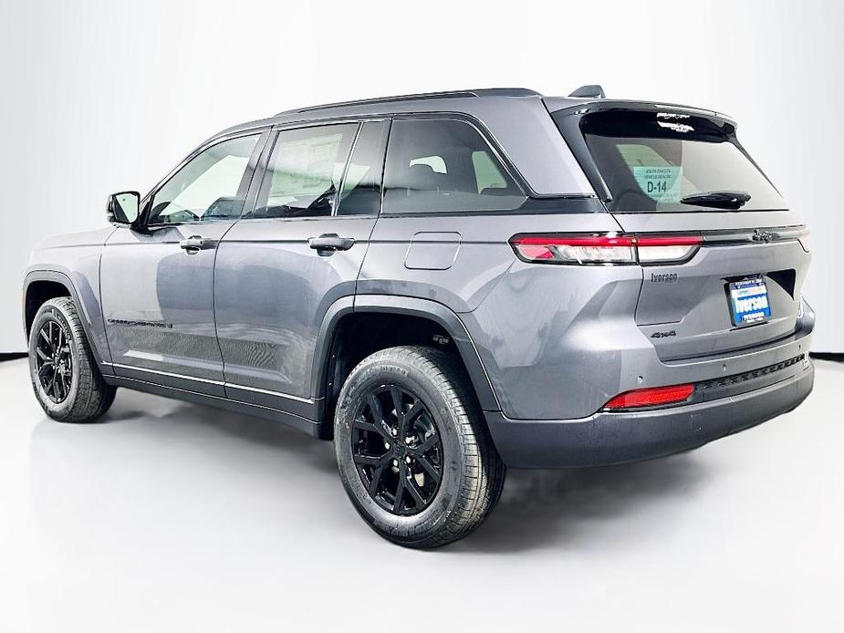 new 2025 Jeep Grand Cherokee car, priced at $43,883