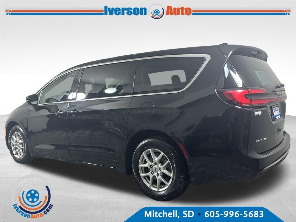 used 2024 Chrysler Pacifica car, priced at $29,495